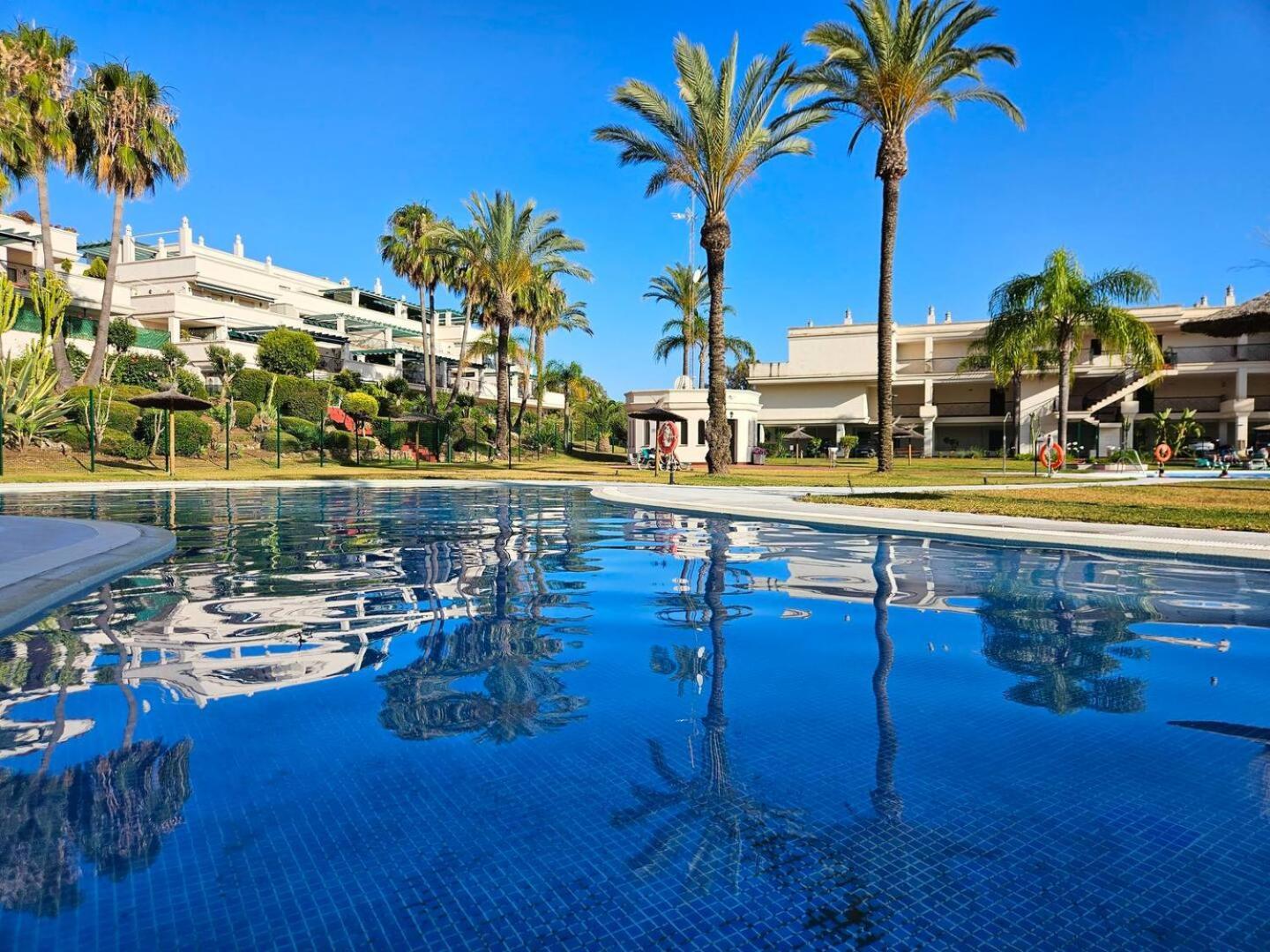 Apartment Lovely In Nueva Andalucia Pass The Keys *